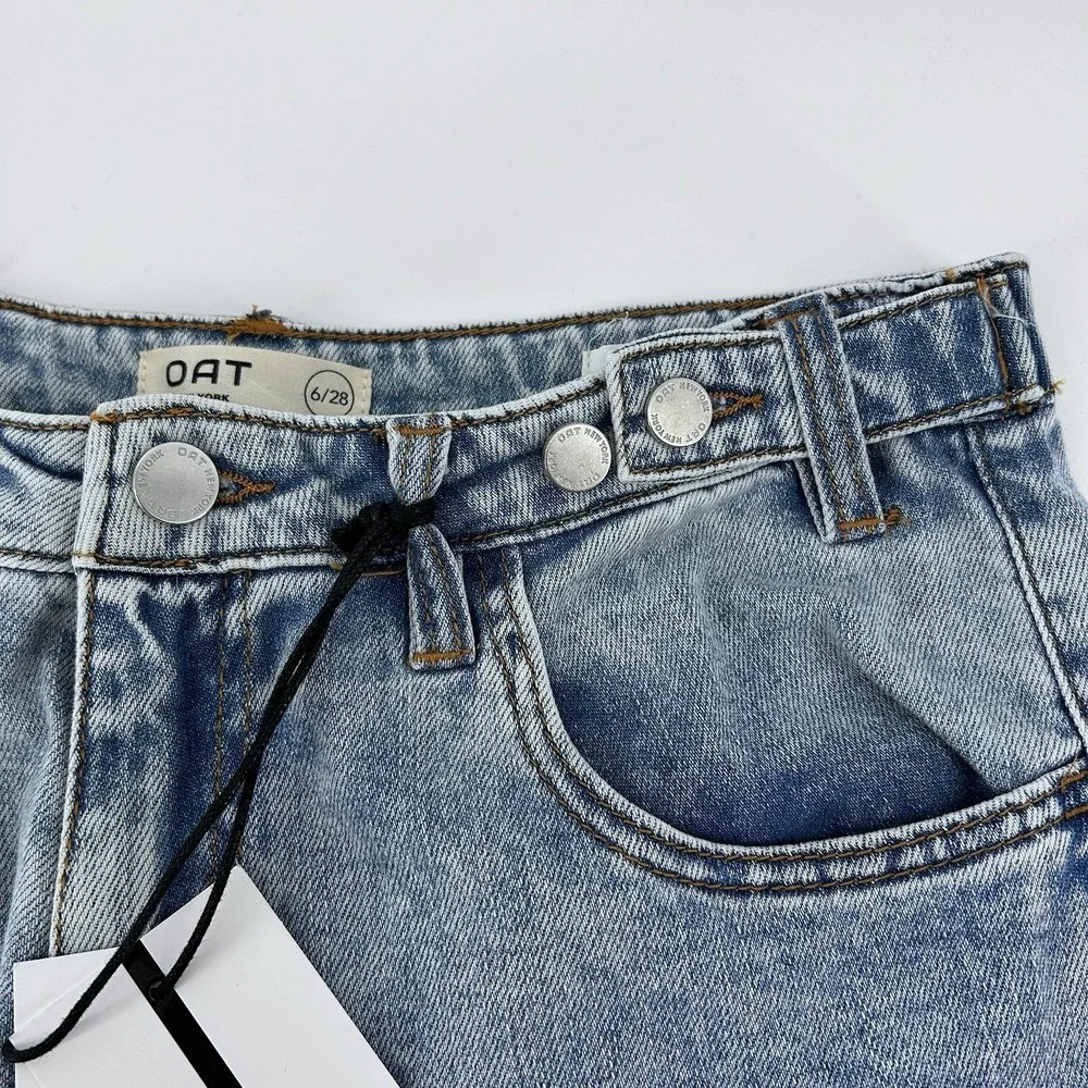 Wide Leg Jeans Light Wash High Rise Baggy Minimalist Model Off Duty Denim 6/28